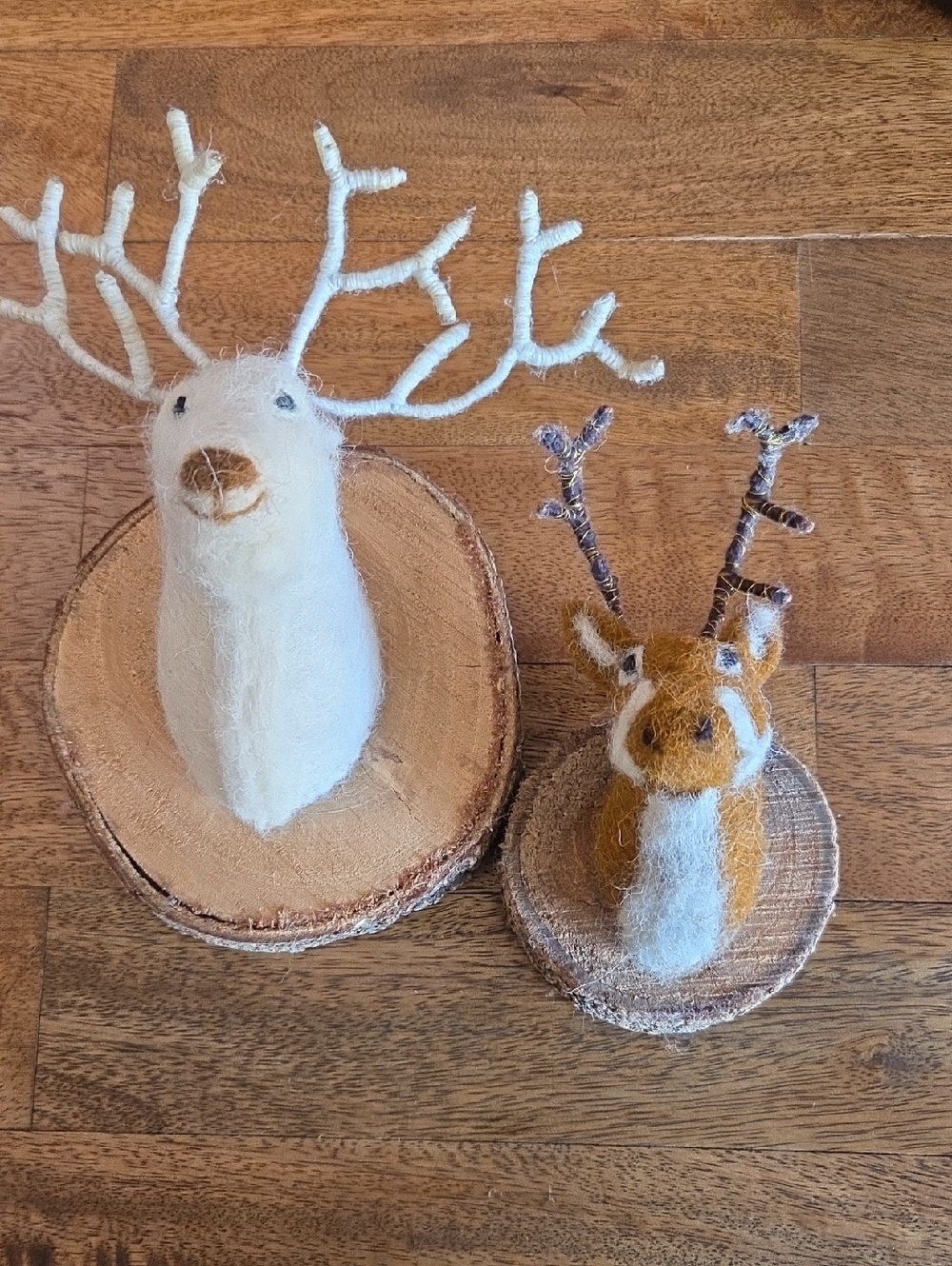 Felt Deer Head Wall Décor Set - White and Mustard